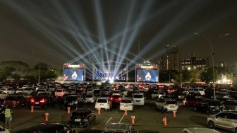 Kahitna Buka Konser Drive-in Pertama di Jakarta,  Suara Klakson Bersahutan