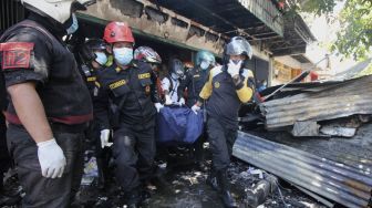 Kebakaran Toko Pasar Blauran Tewaskan 5 Orang, Begini Kata Wali Kota Risma