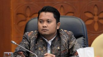 DPR Ajak Masyarakat Cintai Produk Dalam Negeri