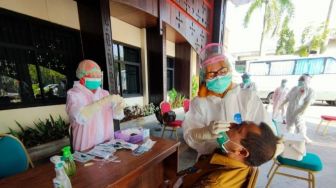 154 Pejabat Eselon Dua dan Tiga Jalani Swab