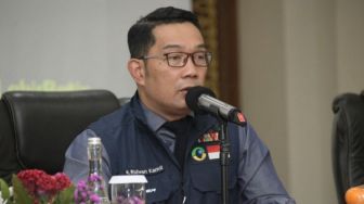 Menyelisik Tipe Kepemimpinan Ridwan Kamil dalam Menangani Kasus Covid-19