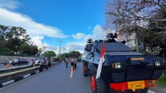 Jelang Pendaftaran Cagub-Cawagub, Kantor KPU Kepri Dijaga Ratusan Polisi