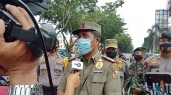 Setelah Curi Sepeda, Oknum Satpol PP Kini Minta Jatah Durian dari Pedagang