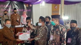 Usai Daftar ke KPU, Sutrisna Wibawa Sesumbar Menang di Pilkada Gunungkidul