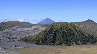 Wisata Gunung Bromo Kembali Dibuka