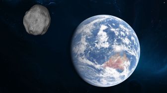 Asteroid Seukuran Rumah Melintas Dekat Bumi