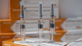 Sebanyak 1,8 Juta Vaksin Covid-19 Asal China Sampai ke Indonesia Besok