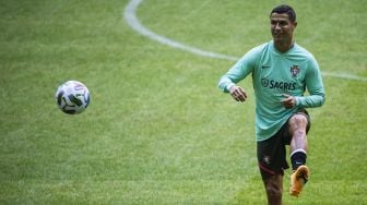 Incar Gol ke-100 untuk Portugal, Ronaldo Isyaratkan Tampil Lawan Swedia