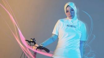 Tips Memilih Baju Olahraga ala Natasha Rizky