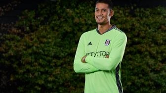 Sambut Liga Primer, Fulham Resmi Datangkan Kiper Keturunan Filipina