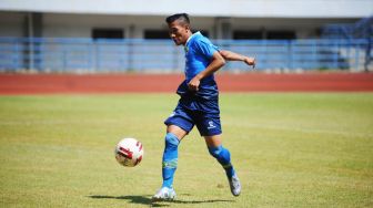 Bursa Transfer Persib: Welcome Back Henhen Herdiana, See You Robi Darwis