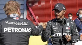 Berpisah di Akhir Musim, Hamilton Sanjung Valtteri Bottas