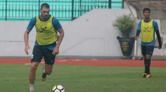 Setelah Pulang dari Brasil, Bek PSIS Wallace Costa Lakukan Isolasi Mandiri