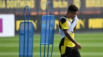 Manchester United Diminta Berhenti Kejar Jadon Sancho