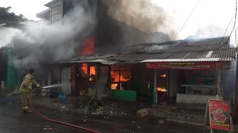 Gegara Lupa Matikan Kompor, Kebakaran Lahap Tiga Bangunan Dekat RS Siloam