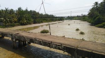 Pendangkalan Muara Sungai Cibungur Berpotensi Jadi Banjir, Warga Resah