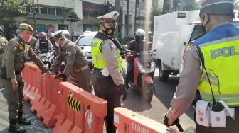 Antisipasi Penyebaran Omicron, Polda Jabar Kembali Berlakukan Buka Tutup Jalan