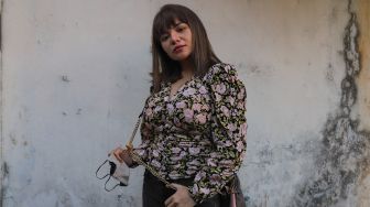 Buta Hukum, Dinar Candy Tak Tahu Pakai Bikini di Jalan Bisa Dipenjara