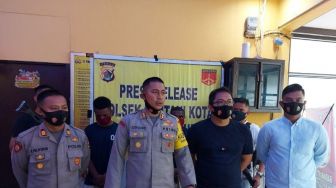 Kapok! Dua Pengeroyok Guru di Sentani Ditangkap Polisi
