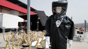 Presenter Akan Kenakan APD Lengkap di Panggung Emmy 2020
