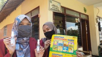 PMM 22 UMM, Lakukan Sosialisasi Tangguh Hadapi New Normal di Dusun Dresel