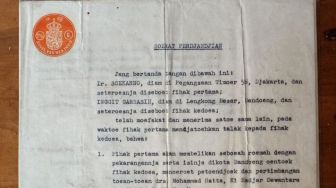 Tolong Kang Emil! Surat Nikah Bung Karno Dijual secara Online