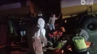 Tabrak Truk Tangki di Mojokerto, Emak-emak Pengendara Motor Meninggal