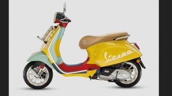 Harga Vespa Primavera Sean Wotherspoon Tembus Rp 160 Juta di Toko Online