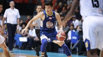 Masuk Nominasi Rookie of the Year, Rivaldo Tetap Fokus Bawa SM Juara IBL