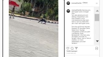 Diduga Mabuk, Pria Bertingkah Aneh di Tengah Jalan, Videonya Viral