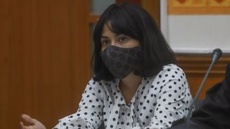 Vanessa Angel Takut Dipisahkan Buah Hatinya Setelah Divonis 6 Bulan Penjara