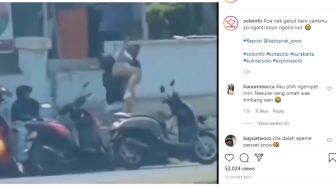 Viral Bertengkar di Jalan, Pemuda Ini Lakukan Hal Tak Terduga ke Pacarnya