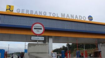 Bermobil di Manado, Jalan Tol Pakai Uang Elektronik