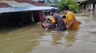 Sungai Meluap, Ratusan Rumah Dilanda Banjir di Binjai