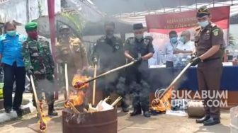 Barang Bukti Kejahatan di Sukabumi Dimusnahkan, Ganja 1,5 Kg Dibakar!