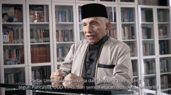 Dengungkan Slogan Lawan Kezaliman, Amien Rais Luncurkan Partai Ummat