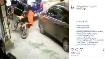 Pasangan di Depannya Jatuh dari Motor, Reaksi Pria Ini Malah Jadi Sorotan