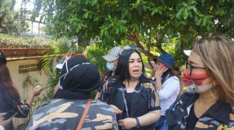 Annisa Bahar Demo Anies di DPRD DKI, Minta Dangdutan Diizinkan