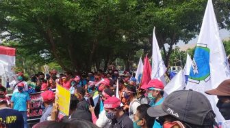 Kritik RUU Cilaka, Buruh di Riau Gelar Mogok Massal