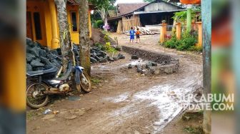 Buntut HGU? Jalan Kampung di Jampang Tengah Sukabumi Ditembok