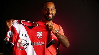 Resmi Balik ke Southampton Setelah 14 Tahun Cabut, Theo Walcott Terharu