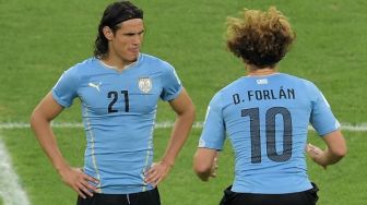 Andil Diego Forlan dalam Keputusan Edinson Cavani Gabung Manchester United