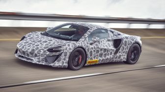 Mobil Supercar Hybrid McLaren Meluncur Awal 2021