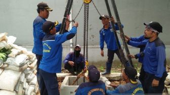 Pekerjakan Pasukan Biru di Perumahan Bekasi, Kasudin SDA Jakpus Pasrah Tunggu Sanksi