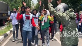 Tolak UU Cipta Kerja, Pelajar STM Ikut Demo di DPRD dan Balai Kota Sukabumi