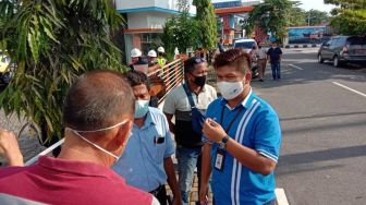 Sistem Pandu dan Tunda IPC, Sopir Truk Nginap di Pelabuhan Pangkalbalam