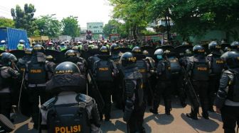 Bentrokan Pecah di Jalan Daan Mogot Tangerang, Batu Berterbangan