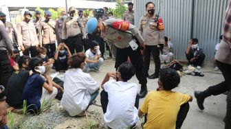 Mau Demo ke DPR, Pelajar Tangerang Bawa Ketapel hingga Tembakau Gorila