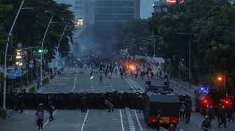 Demo Tolak UU Cipa Kerja Rusuh, Pangdam Jaya: Cari, Pasti Ada Penggeraknya!