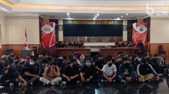 Duh! Kuli Bangunan Ikut Demo Tolak UU Cipta Kerja di Malang Masih Ditahan